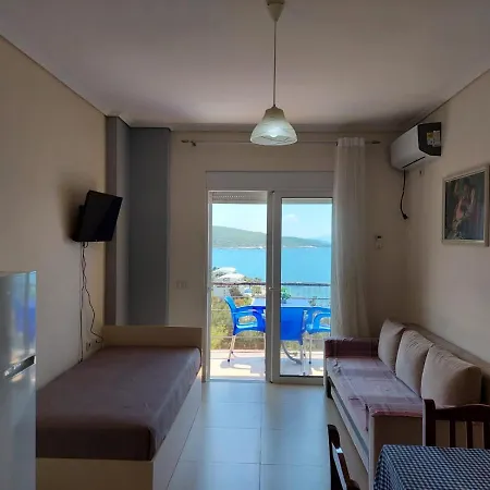 Sunrise Apartment *